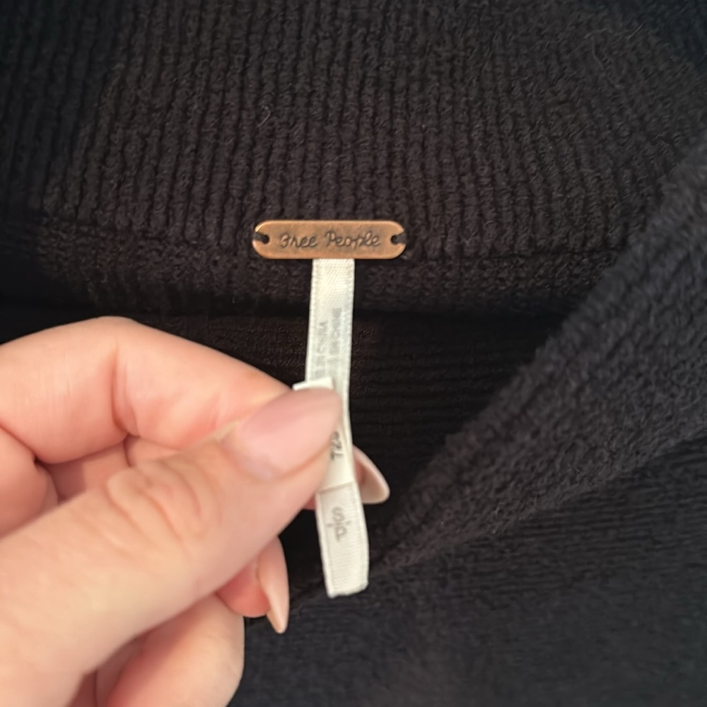 Sweater - Picture 2 of 2